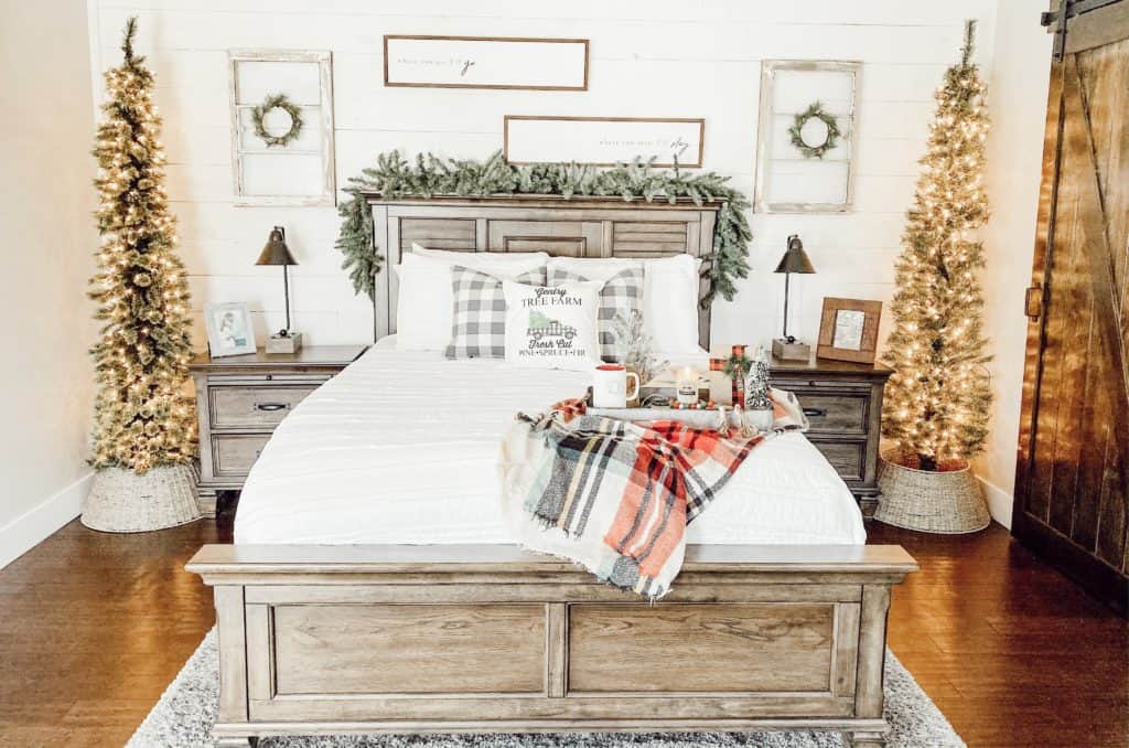 Farmhouse Christmas Bedroom Decor