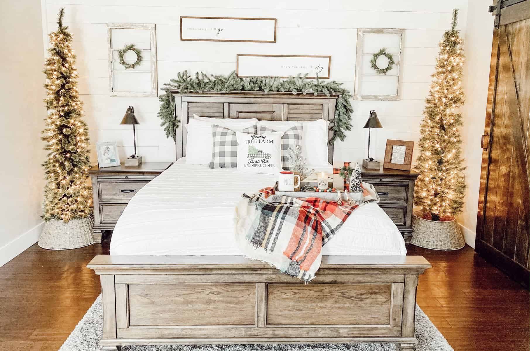 Turning Your Bedroom Into A Christmas Wonderland