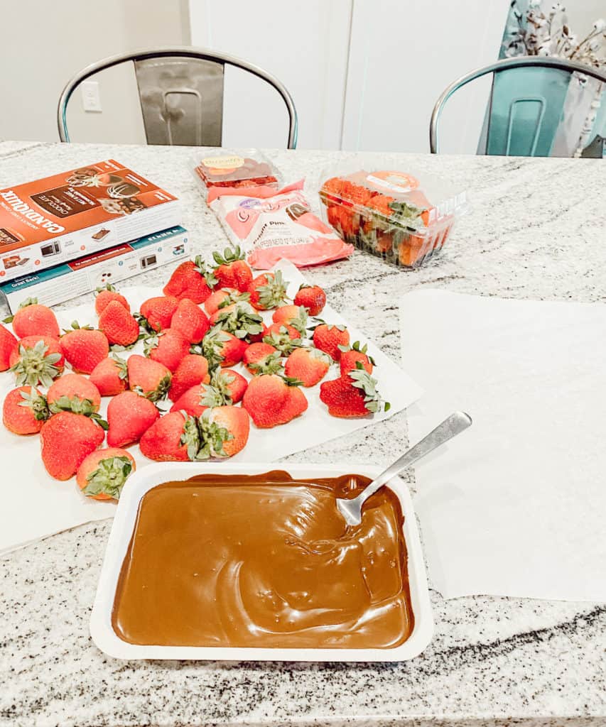 Directions on how to make quick and easy chocolate covered strawberries
