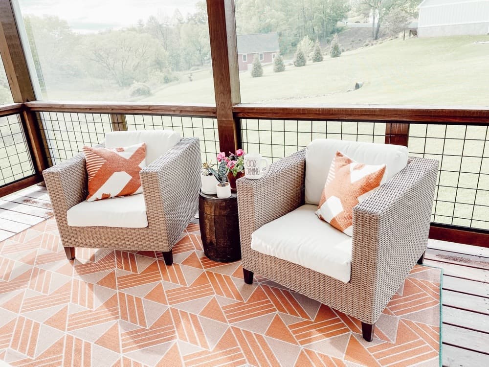 How to choose the right rug for outdoors