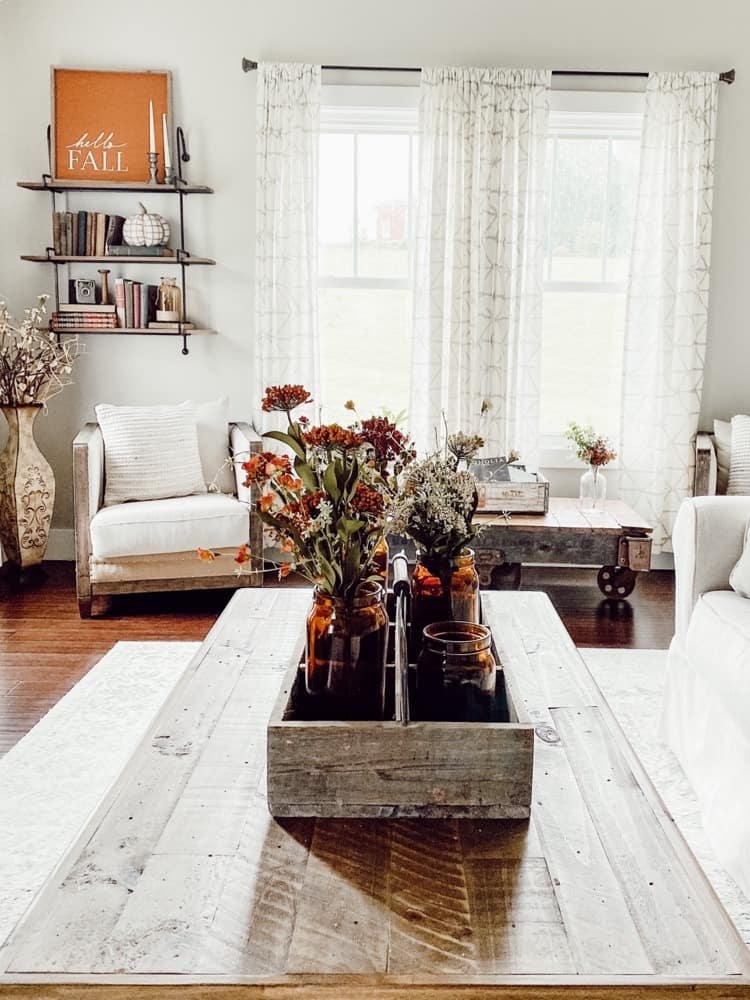 Fall Centerpiece in Living Room