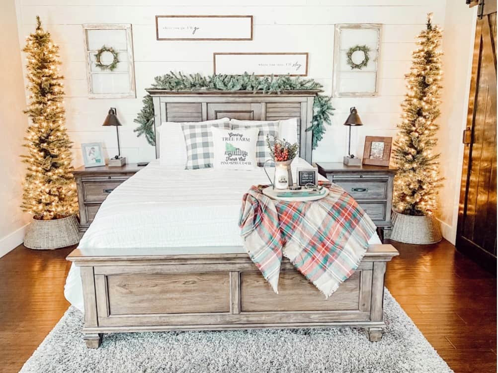 Christmas Farmhouse Bedroom