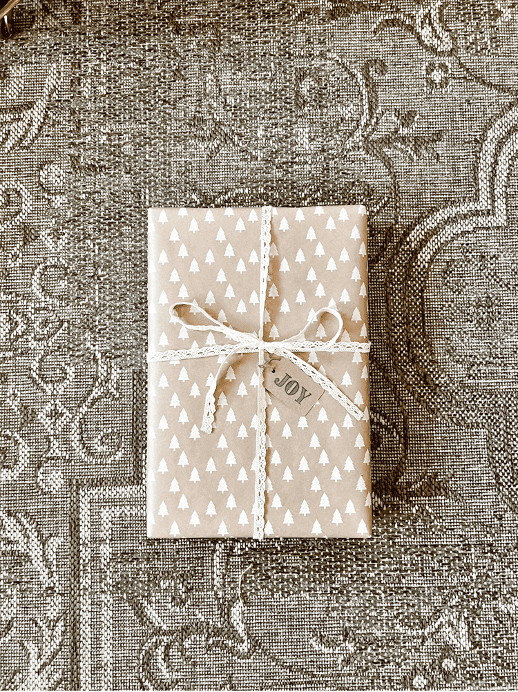 Adding gift tag to wrapped gift