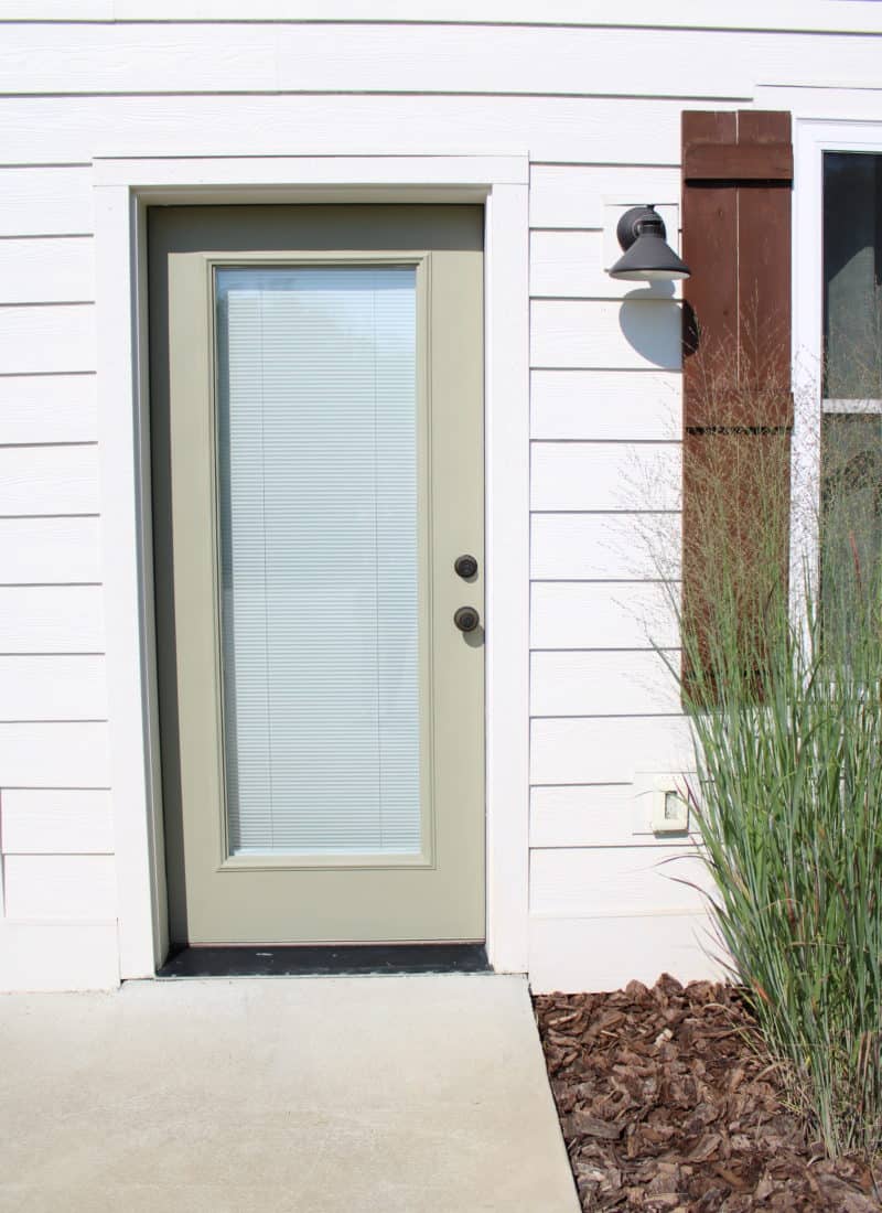 How to Paint Exterior Doors
