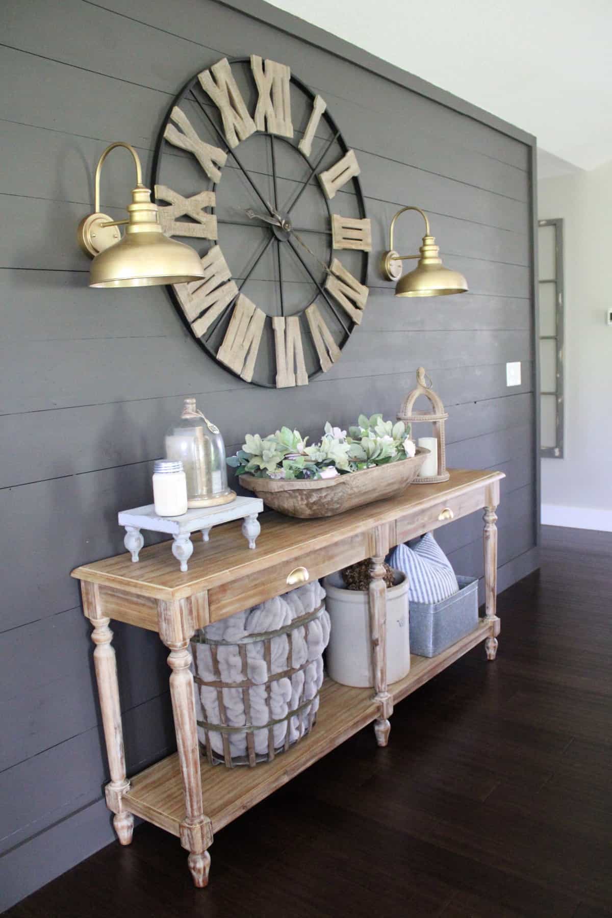 Farmhouse Entryway