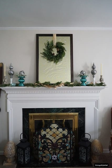 How to decorate mantel for Christmas