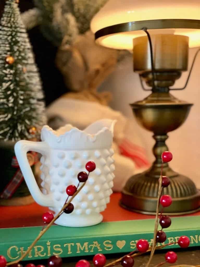 CHRISTMAS_milk_glass