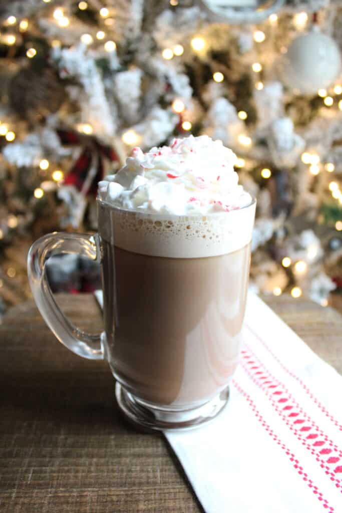 How to Make a Healthy Peppermint Mocha