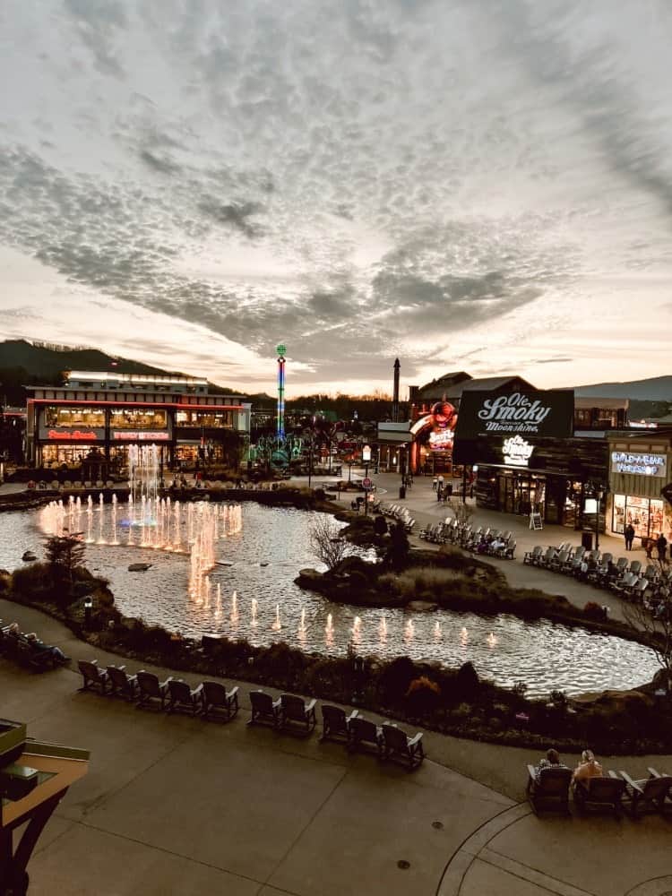 The Best Romantic Getaway in Pigeon Forge