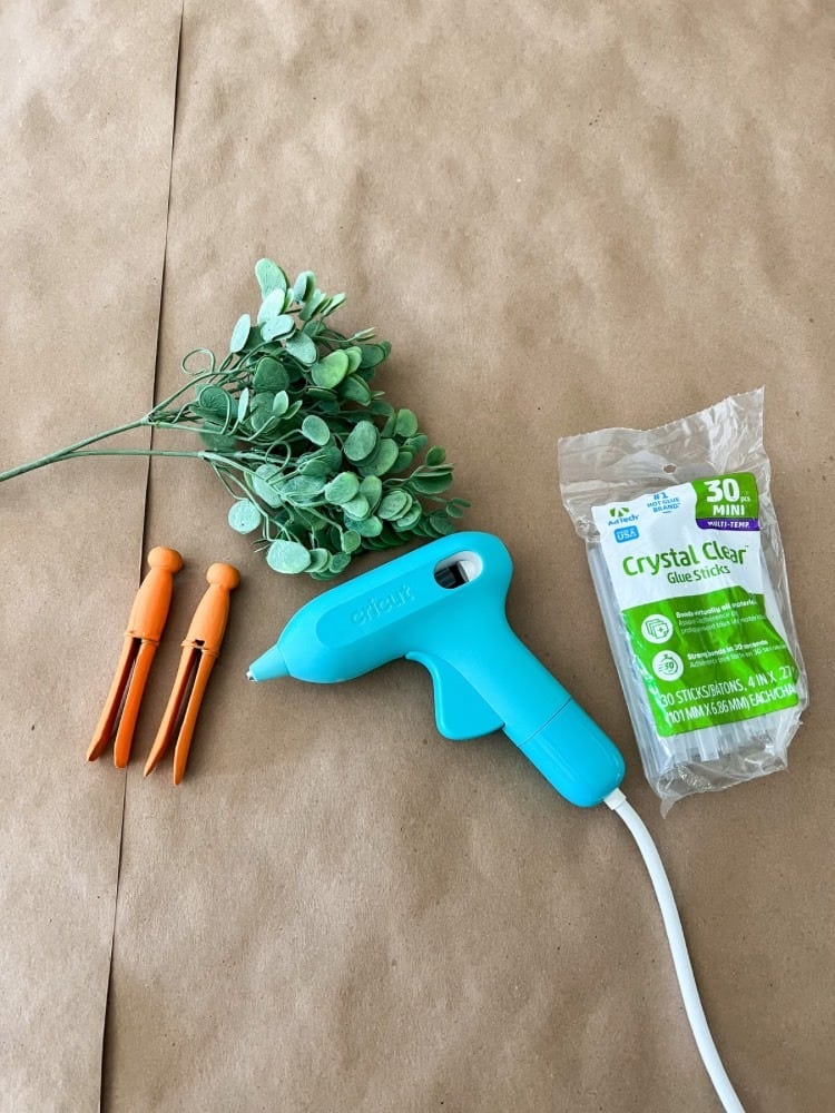 Materials Needed for Vintage Clothespin Carrots