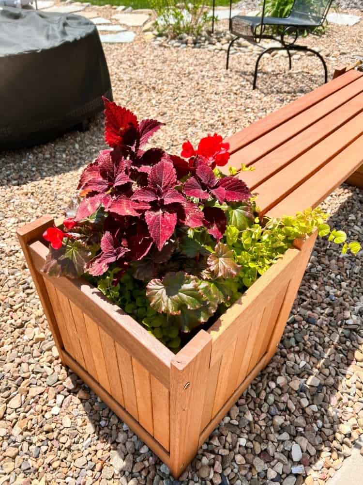 Easy DIY Planter Bench