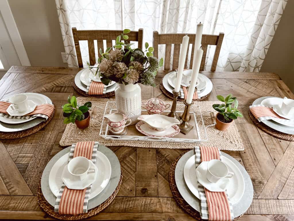 Wide View of Patriotic Tablescape