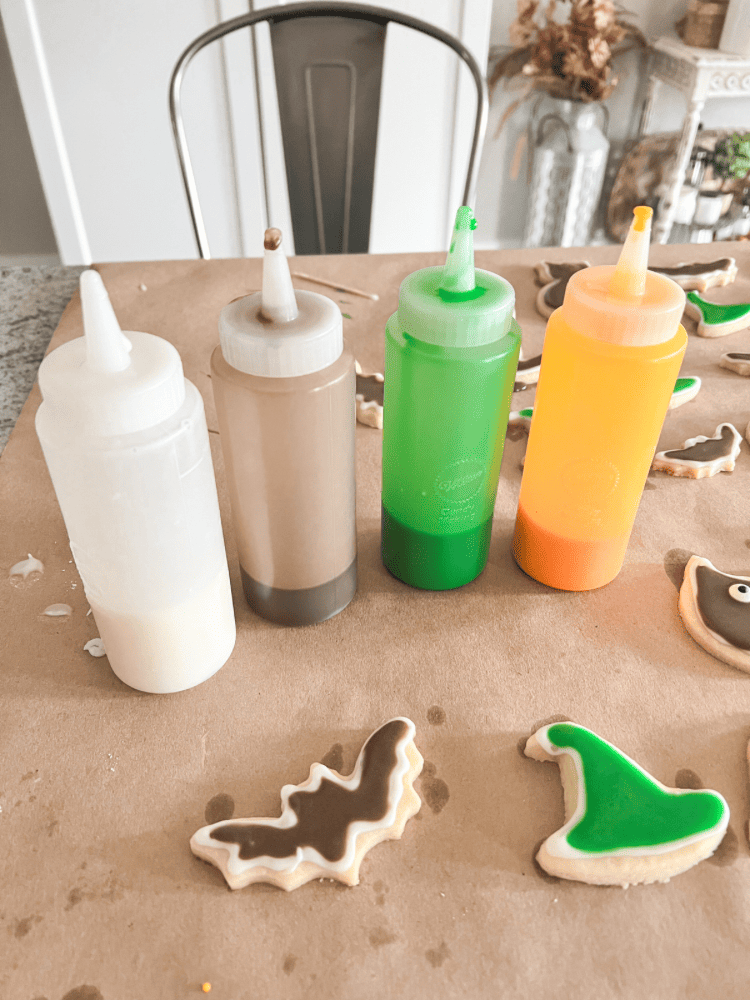 Icing in Squeeze Bottles