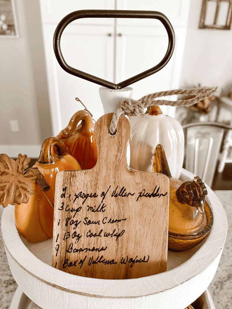 Personalized Cutting Board for Mom, Custom Engraving Text Wooden Serving  Board for Her Birthday, Mother's Day, Thanksgiving Day, Christmas