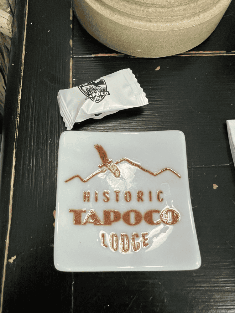 Tapoco Lodge Mint