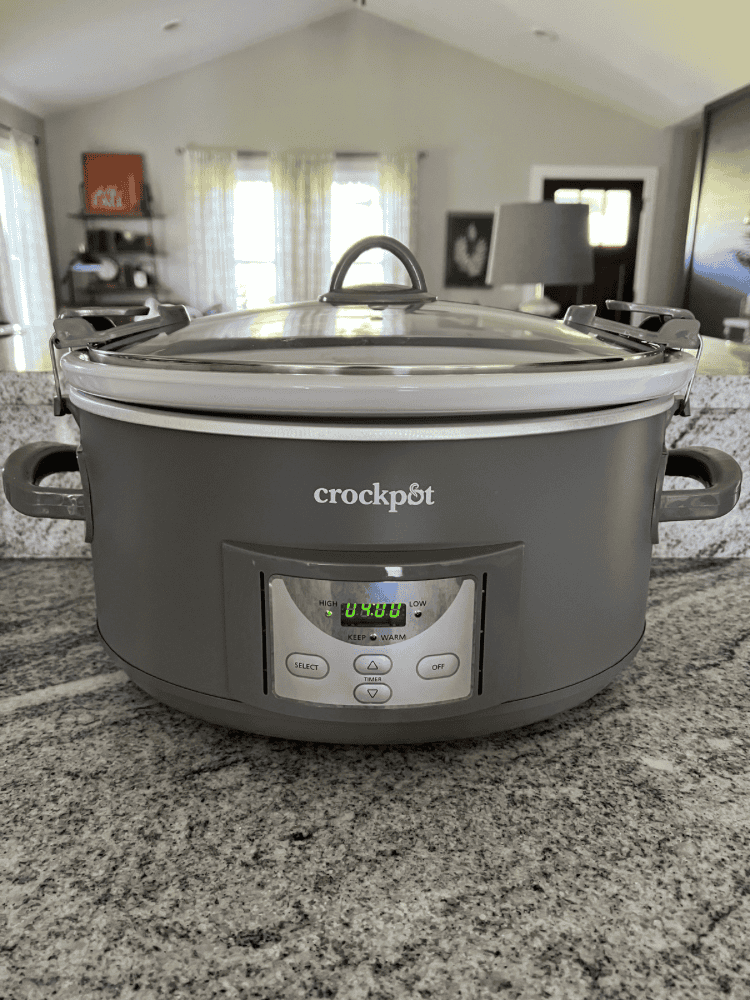 Slow Cooker Cooking Applesauce