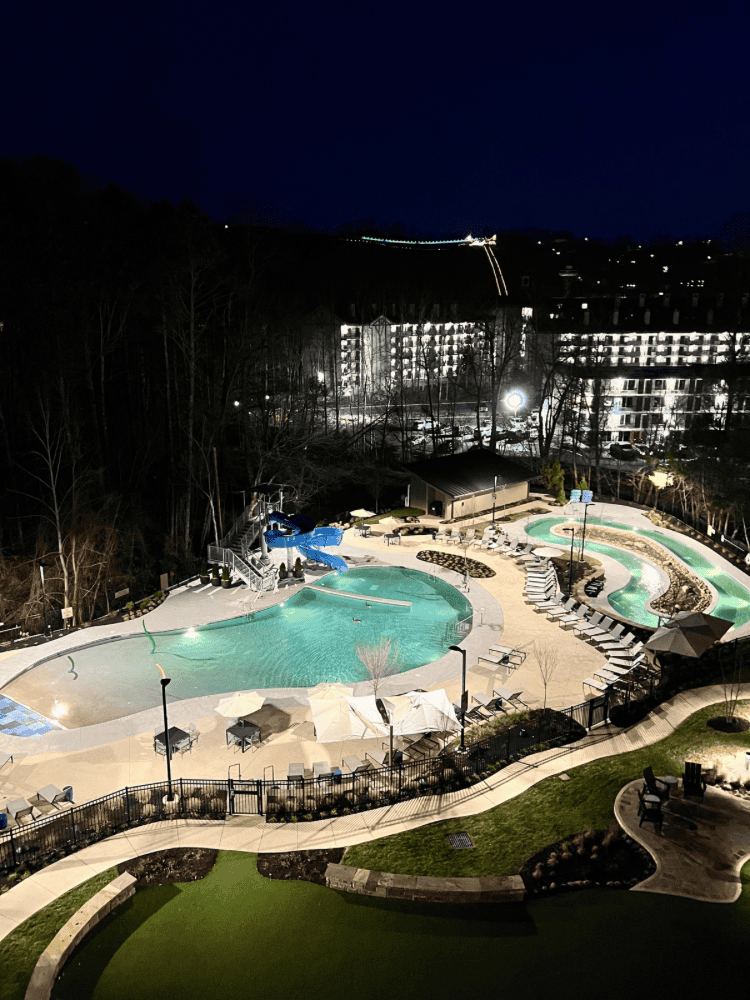 Hotel Pool