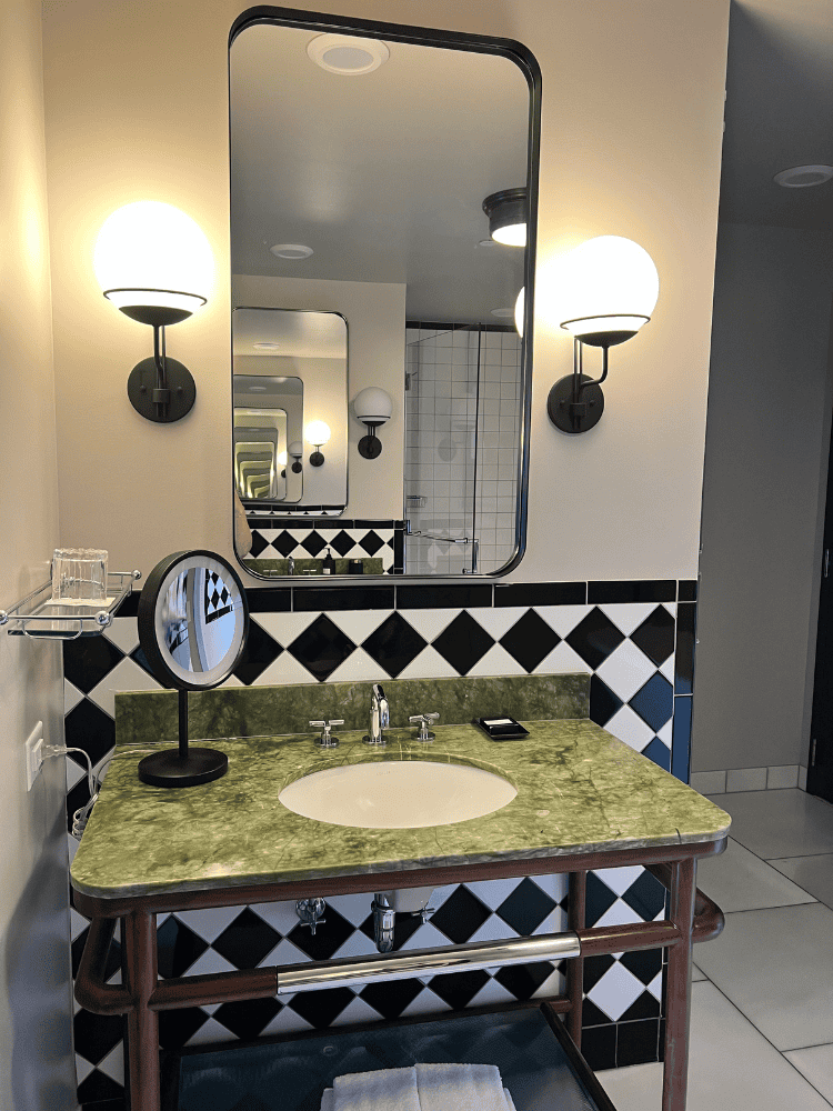 Candler Hotel Bathroom