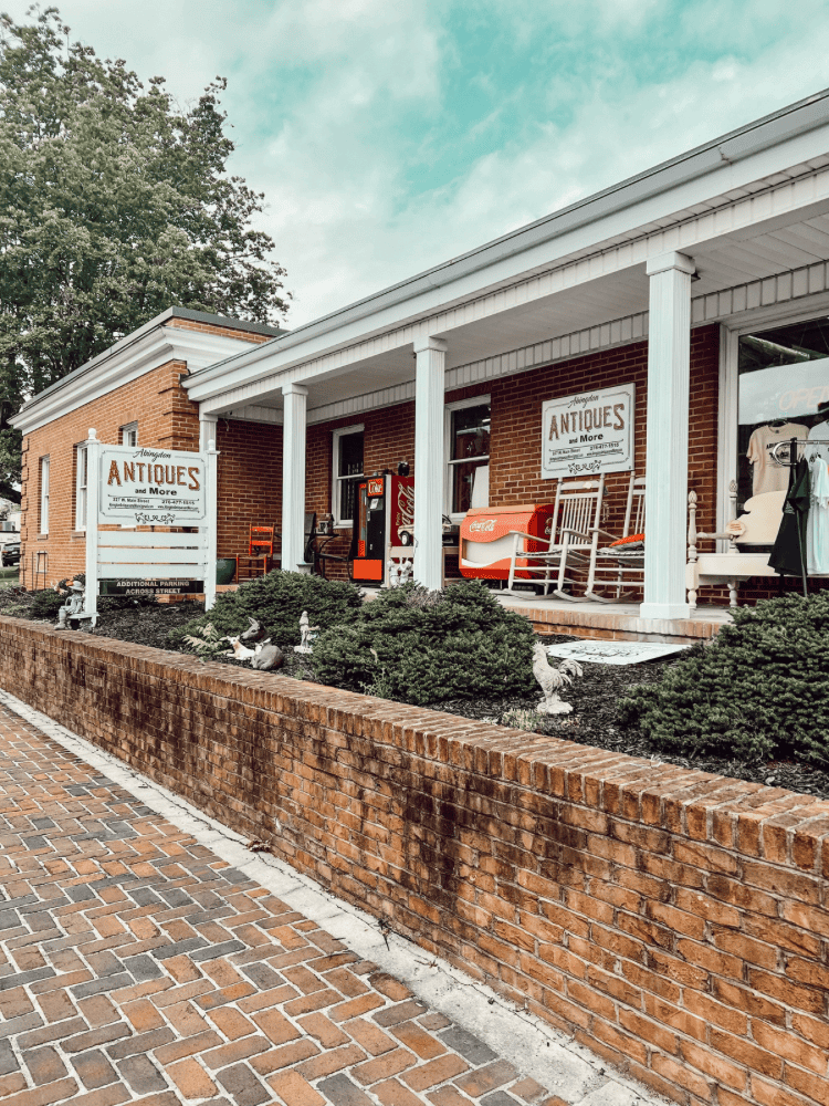 Antique Store in Abingdon