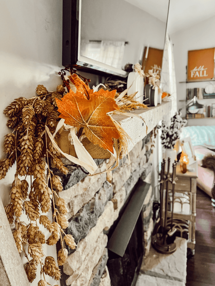 Styled Fall Mantel