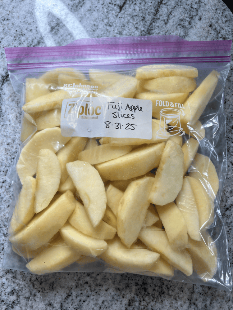 Apple Slices in Freezer Bag