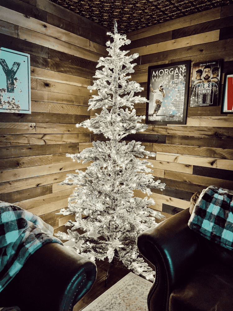 Artificial King of Christmas Tree