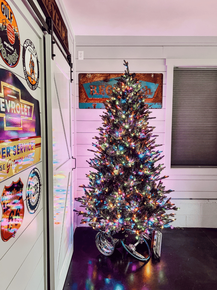 Lowe's Viral Christmas Tree