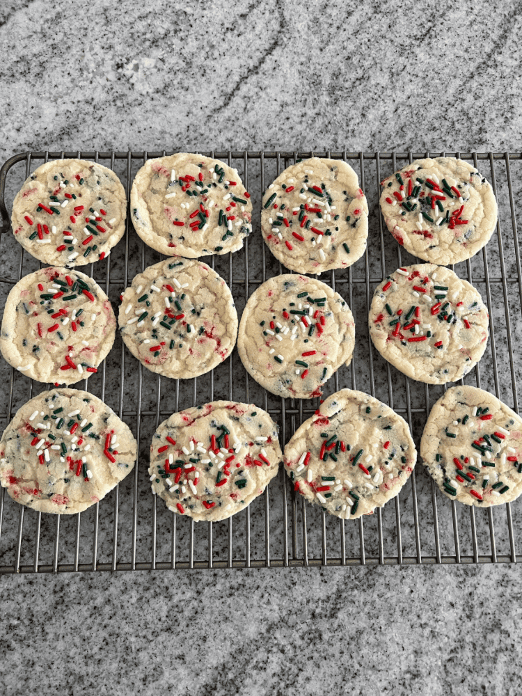 Cooling Christmas Cookies