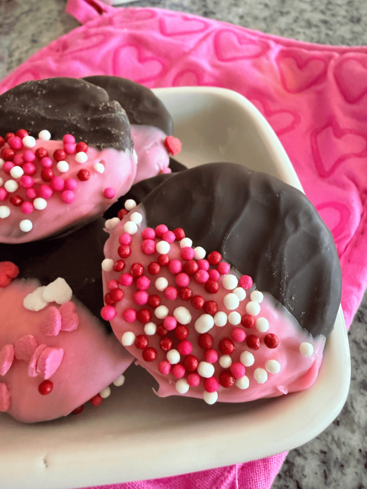 Easy No Bake Valentines Day Cookies