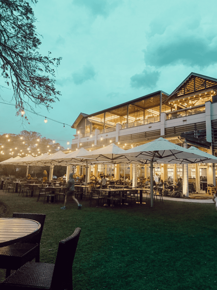 Outdoor Lawn at Benny's