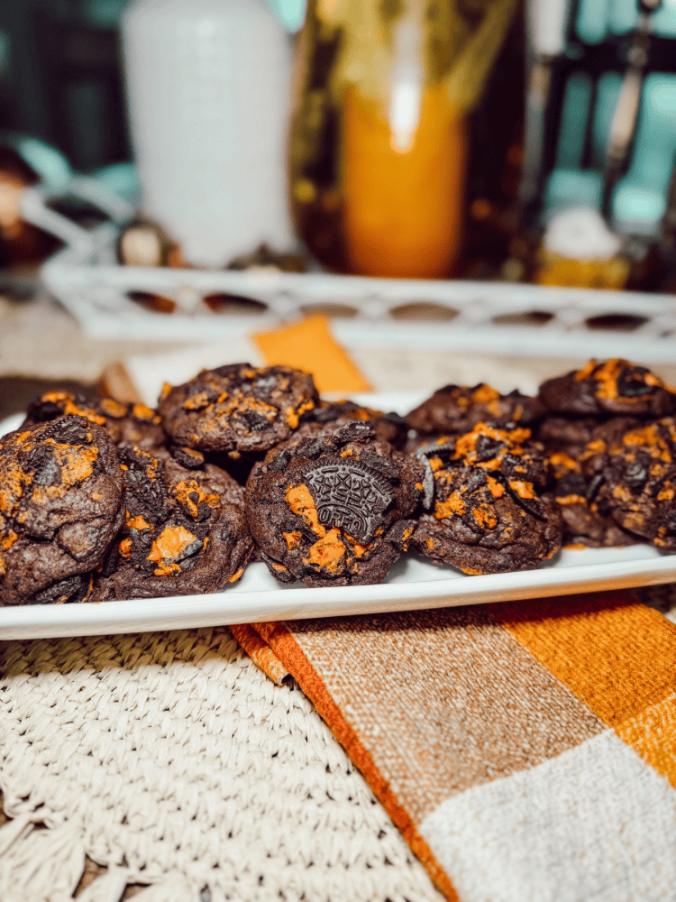 Finished Halloween Oreo Cookies