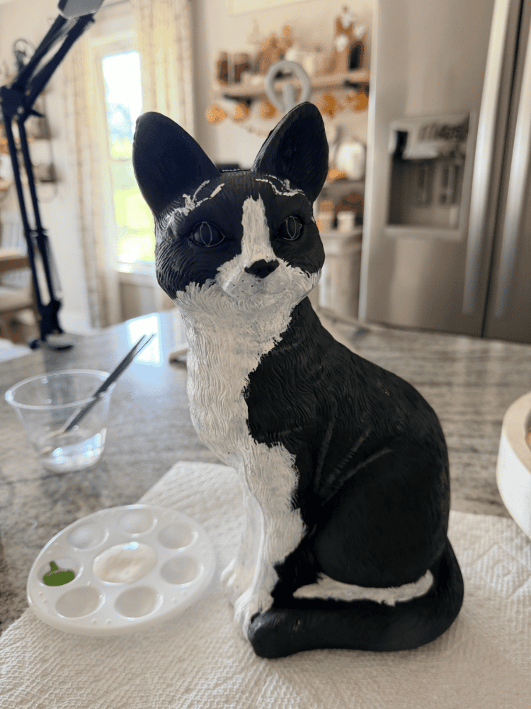 Painting DIY Cat Statue